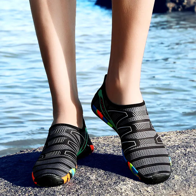 Sapatos femininos de água de secagem rápida para natação, surf e actividades ao ar livre
