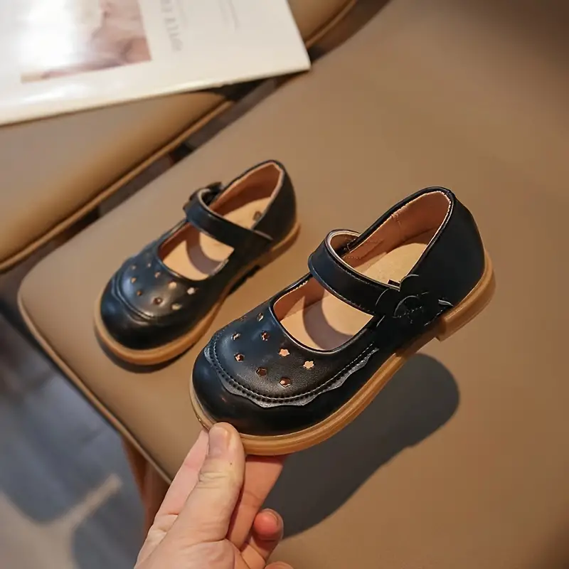 Sapatos elegantes e modernos da Mary Jane com flores para meninas, sapatos confortáveis e leves com sola plana