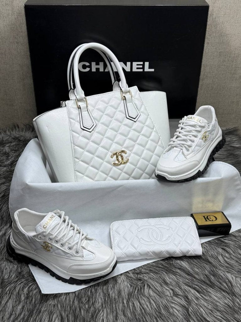 Bolsa e sapatilhas combinados CHANEL