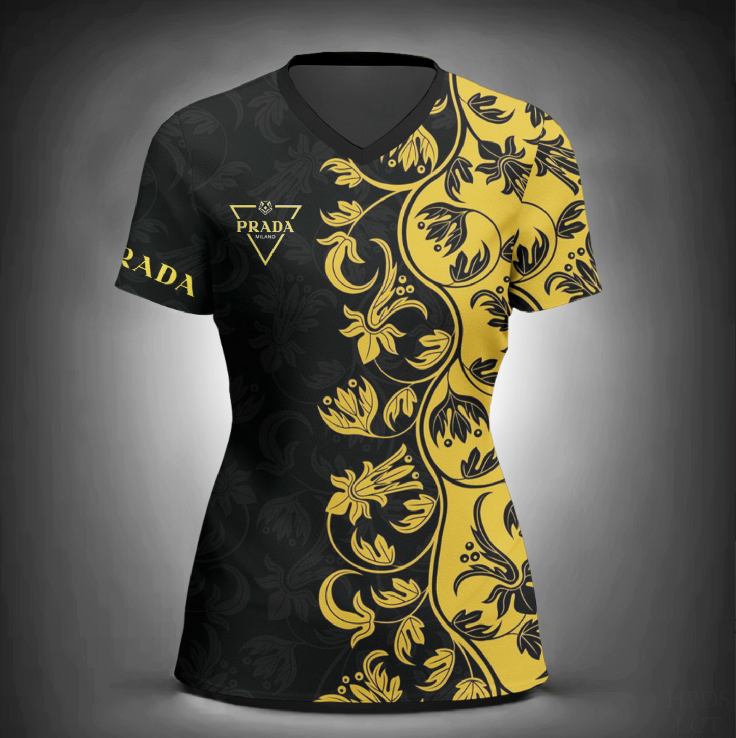 Produto: Camiseta Feminina de gola V PRADA