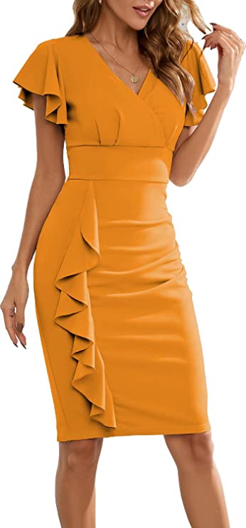Vestido decote em v com mangas e babados