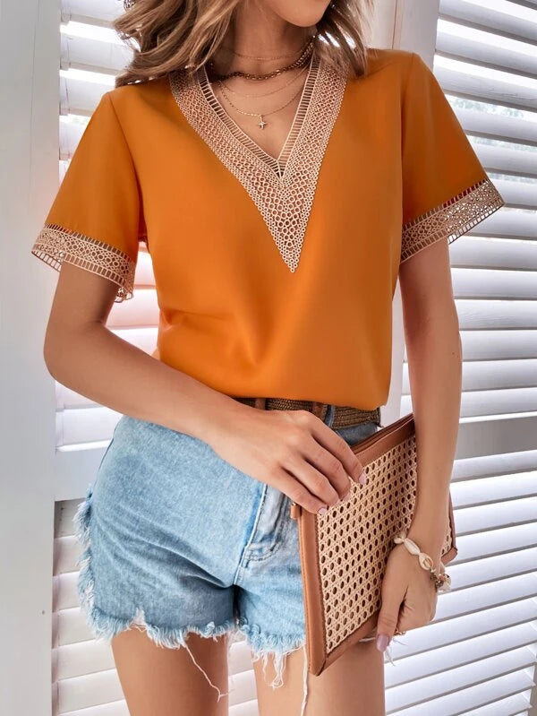 Blusa de Renda Guipure Contraste