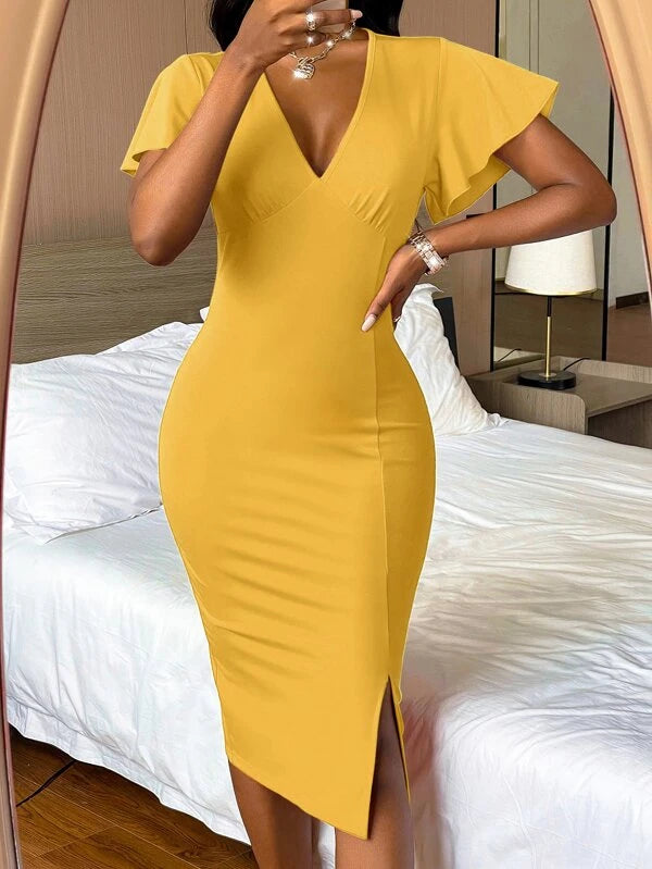 Vestido bodycon com decote profundo manga esvoaçante e barra bainha