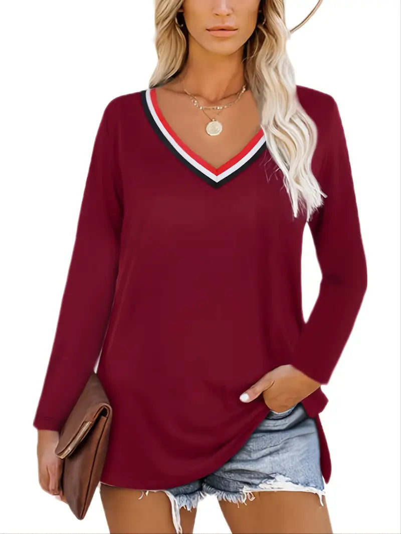 Camisetas colorida com decote em V e fenda