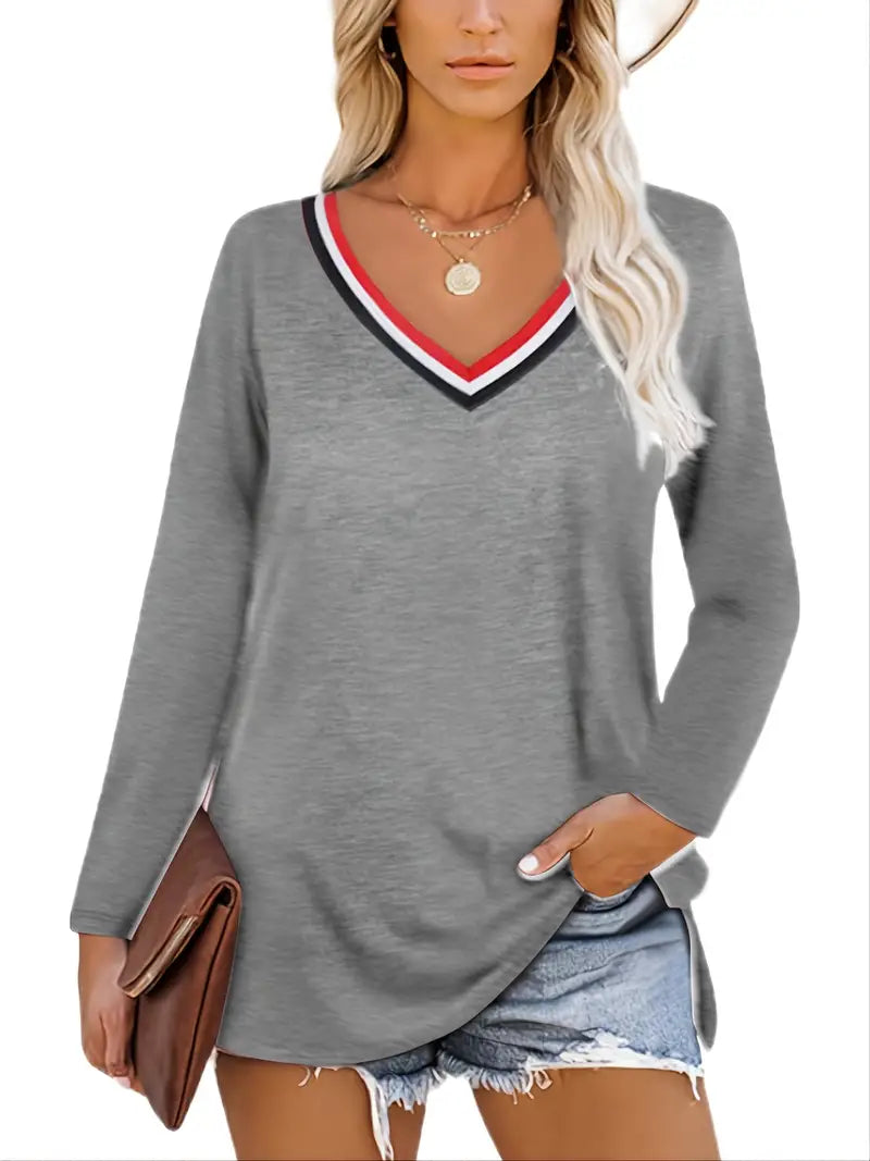 Camisetas colorida com decote em V e fenda