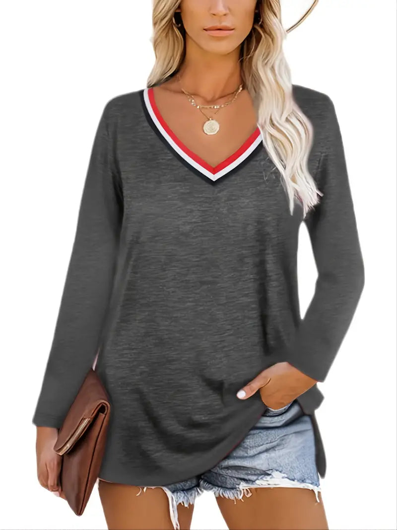 Camisetas colorida com decote em V e fenda