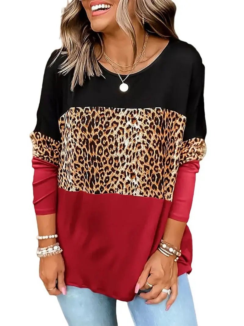 Camiseta com design de leopardo gola redonda manga longa