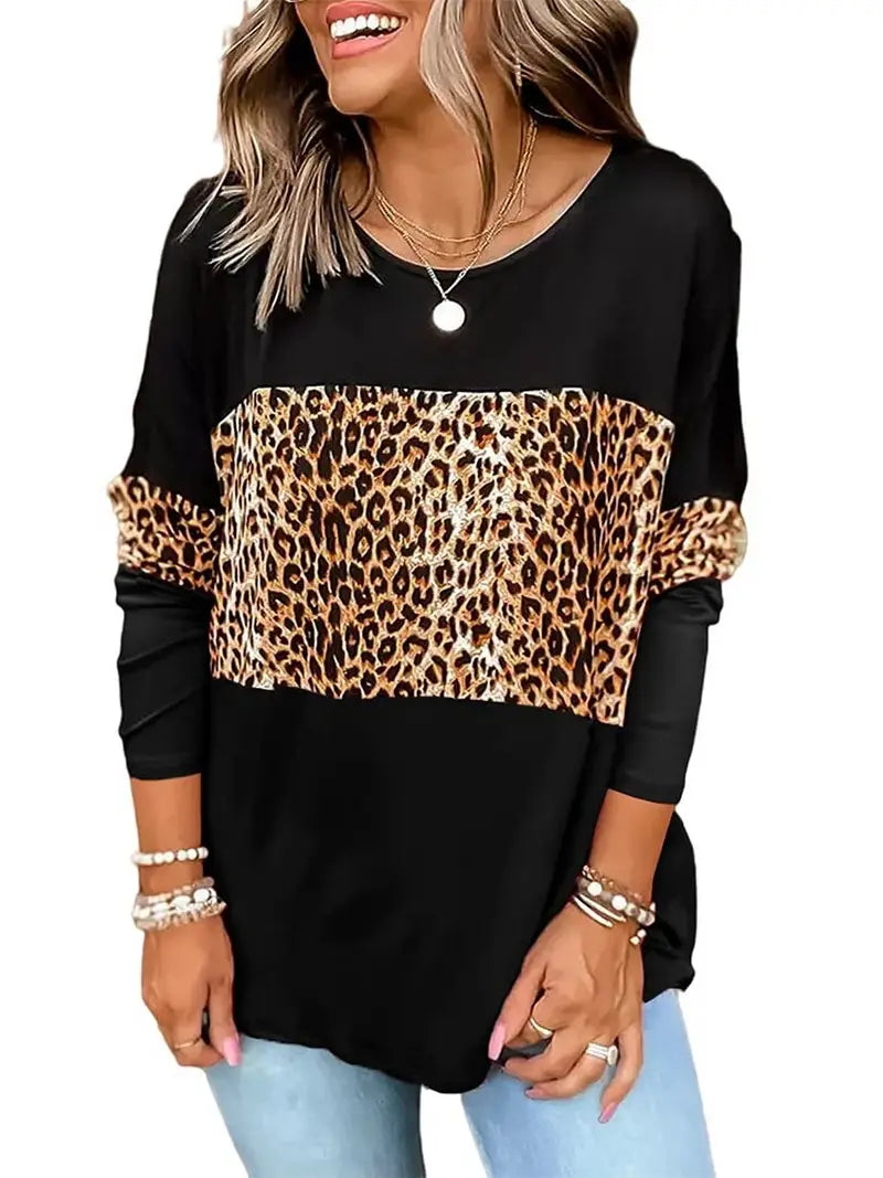Camiseta com design de leopardo gola redonda manga longa