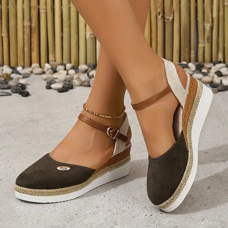 Sandálias femininas plataforma Colorblock com fivela ajustável no tornozelo