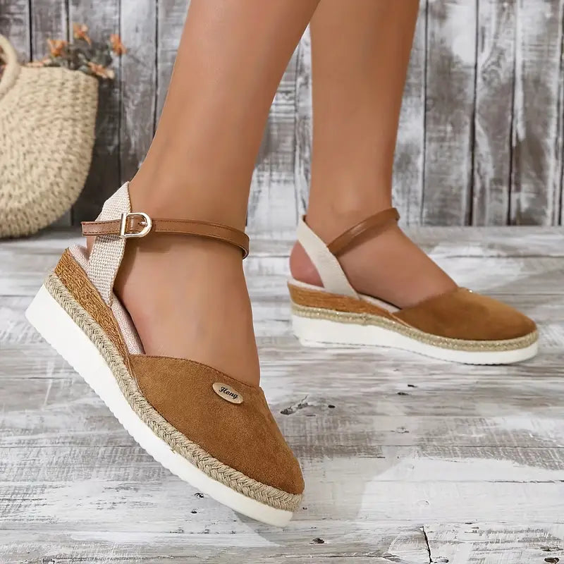 Sandálias femininas plataforma Colorblock com fivela ajustável no tornozelo