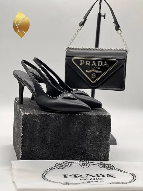 Sapatos e bolsa combinada PRADA