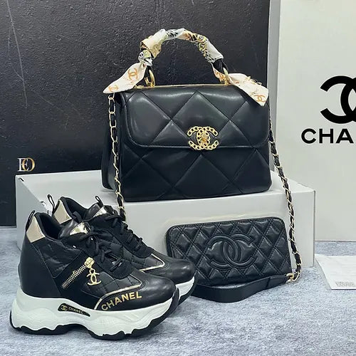 Sapatilhas e bolsas combinadas CHANEL