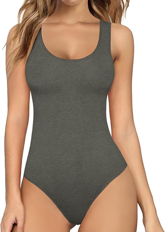 Body feminino sem mangas com decote redondo e regata