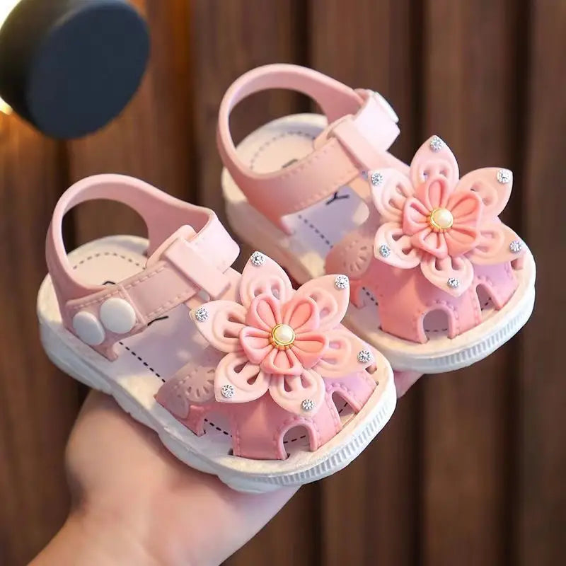 Sandálias antiderrapantes para meninas, sapatos de praia com decoração floral