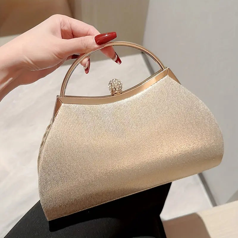 Bolsa plissada com corrente de metal com brilho, bolsa com moldura de tecido texturizado elegante