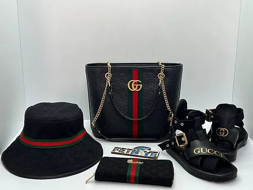 Sandálias,bolsa, carteira e chapeu combinados GUCCI