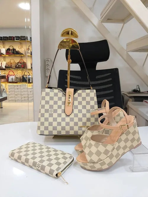 Sandalias e bolsa combinada LOUS VUITTON