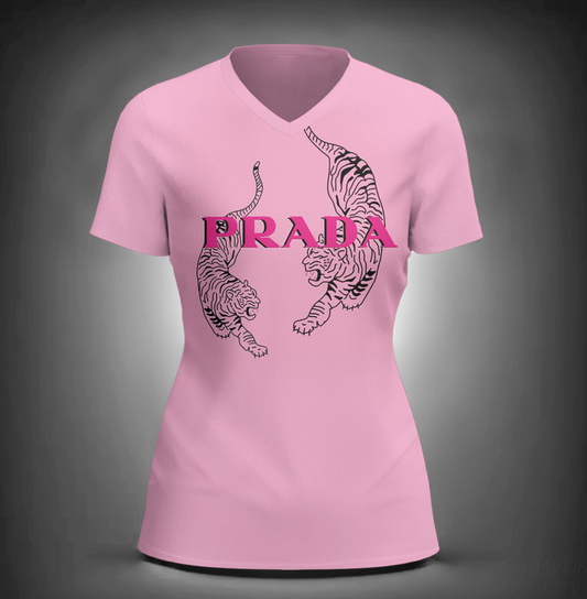 Produto: Camiseta Feminina de gola V PRADA