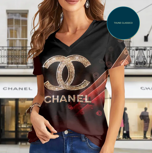 Camiseta CHANEL com decote em V