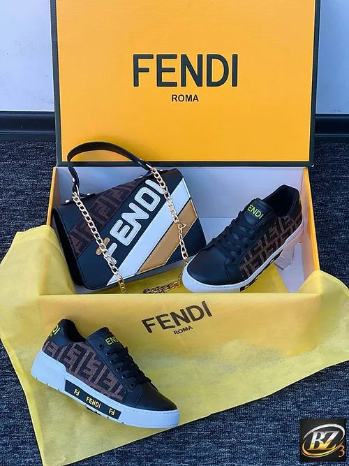 Sapatilhas e bolsa combinada FENDI