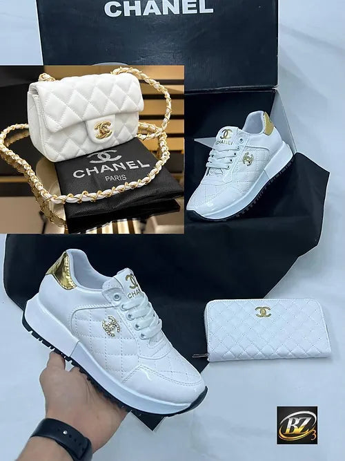 Sapatilhas e bolsa combinada CHANEL