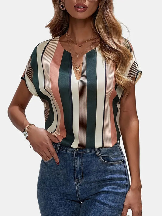 Camisa de manga curta com estampa listrada